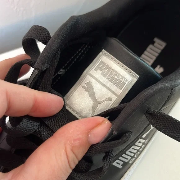 Brand new puma sneakers mens size 10 black and white lace up shoes - Picture 10 of 11